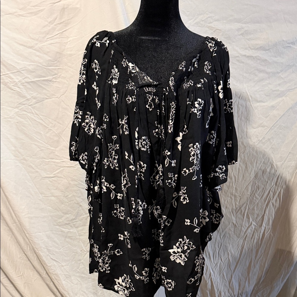 Terra & Sky Black Floral Peasant Blouse